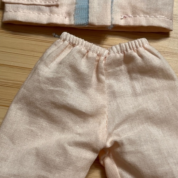 Barbie Reproduction Pink Pyjama Party Set - Picture 2 of 7